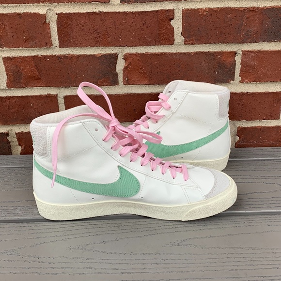 NEW-Nike Blazer Mid '77 Vintage Sneaker (men’s 9/women’s 10.5) NWOT - Picture 12 of 13